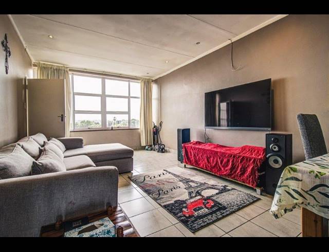 2 BEDROOM APARTMENT FOR SALE IN DOWERGLEN